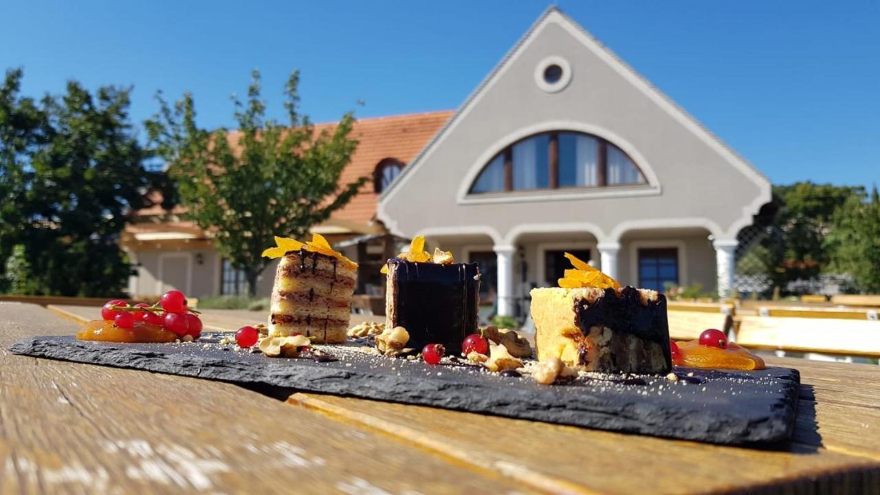 Koczor Winery & Guesthouse Balatonfured Luaran gambar