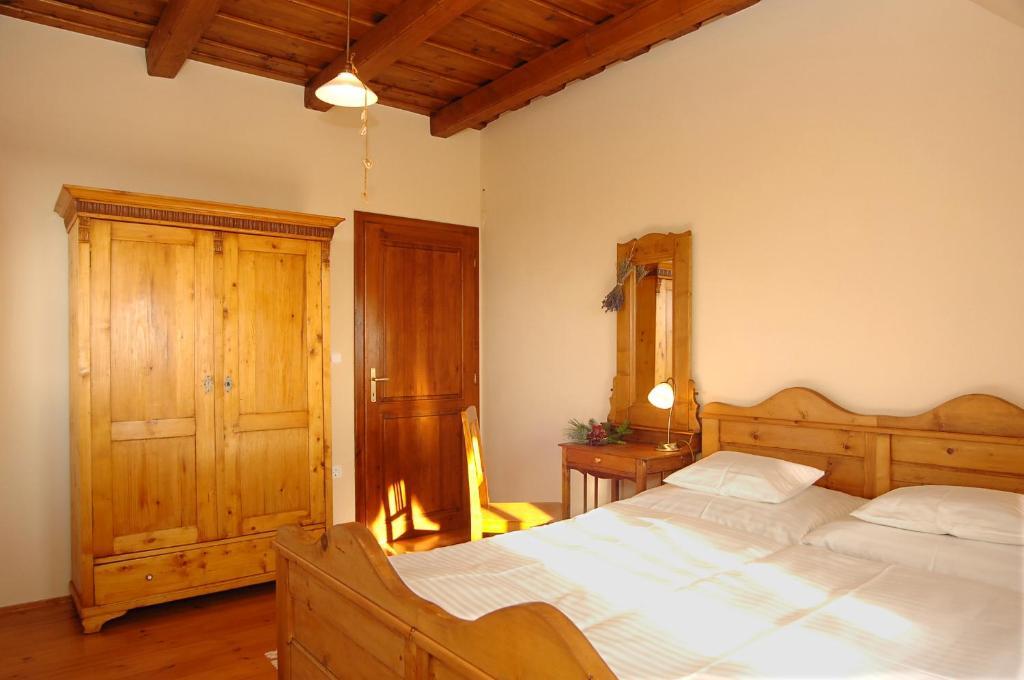 Koczor Winery & Guesthouse Balatonfured Bilik gambar